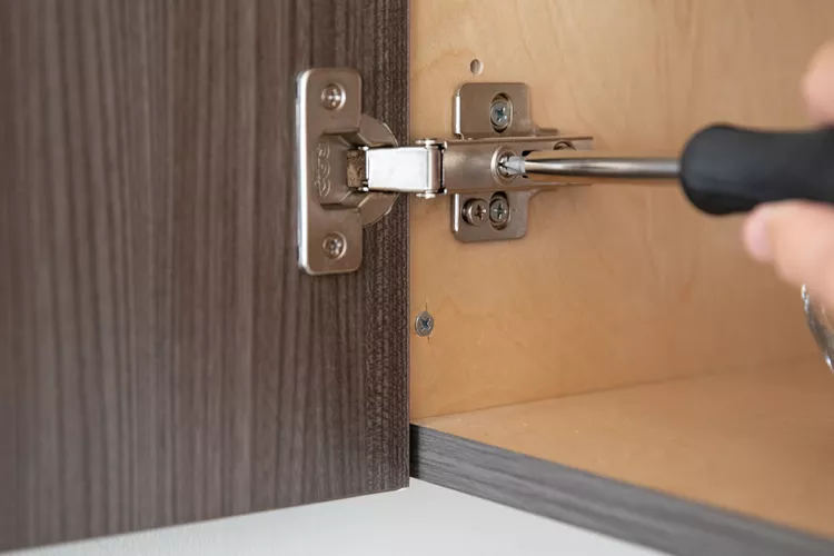 Cabinet Hinge Maintenance Tips for Doors That Sag or Rub